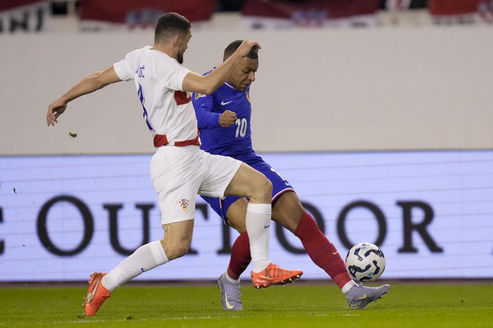 足球国足U21集训营启动，未来之星云集